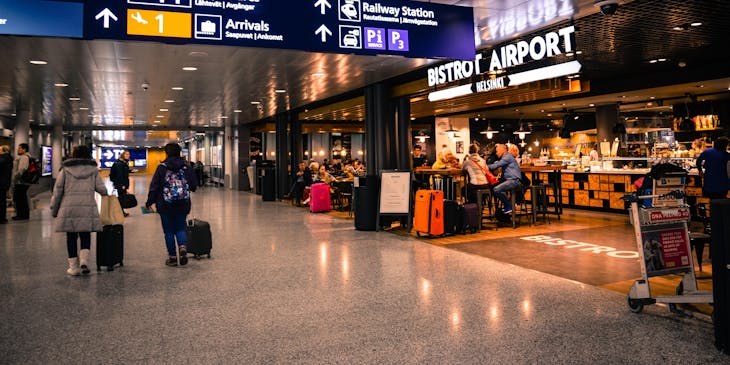 The inside of a busy airport.