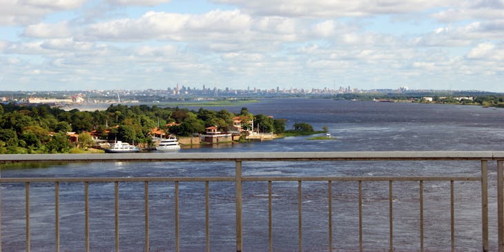 Vista del Río Paraguay en un negocio de tours a Chaco’i.